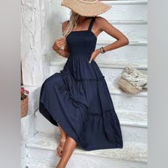 C&C California Blue Sleeveless Pleated Sundress - Picture 4 of 12